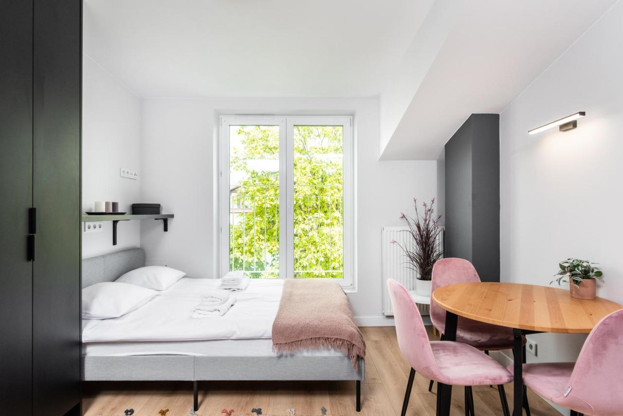 Smart Apartments - Old Town & Main Train Station - By Upstairs Cracóvia Exterior foto
