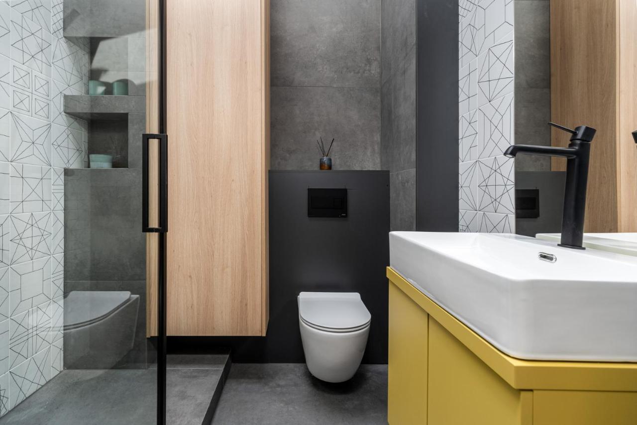 Smart Apartments - Old Town & Main Train Station - By Upstairs Cracóvia Exterior foto